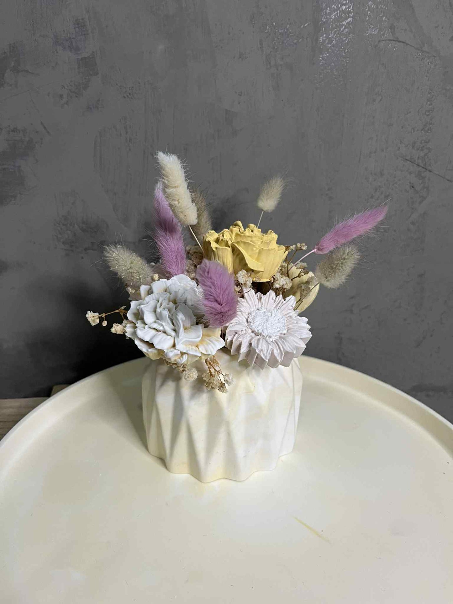 Κασπώ Πορσελάνης με Λουλούδια